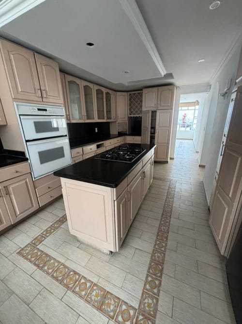 Casa de 7 alcobas en arriendo en Cristales, Cali, 600 m² · foto 11 de 24