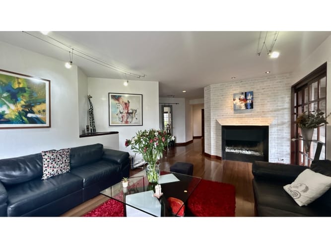 Apartamento de 3 alcobas en arriendo en Chapinero, Bogotá, 245 m² · foto 2 de 24