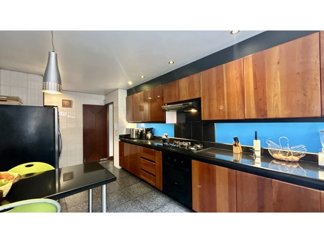 Apartamento de 3 alcobas en arriendo en Chapinero, Bogotá, 245 m² · foto 10 de 24