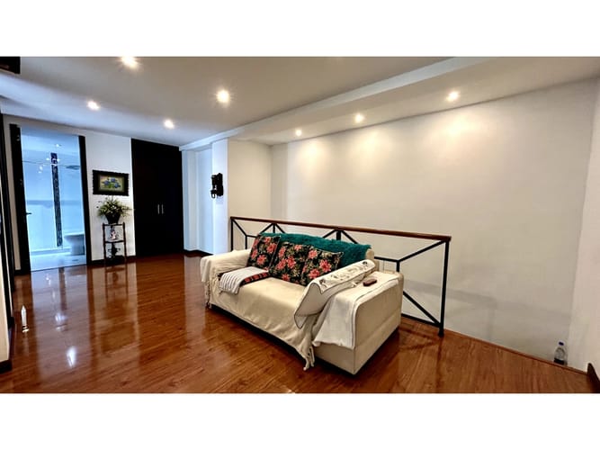 Apartamento de 3 alcobas en venta en Santa Paula, Bogotá, 185 m² · foto 12 de 24