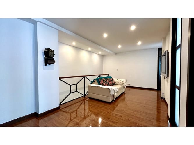 Apartamento de 3 alcobas en venta en Santa Paula, Bogotá, 185 m² · foto 13 de 24
