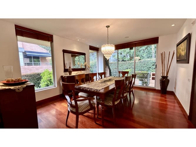 Casa de 4 alcobas en venta en Cerros De Suba, Bogotá, 390 m² · foto 10 de 24