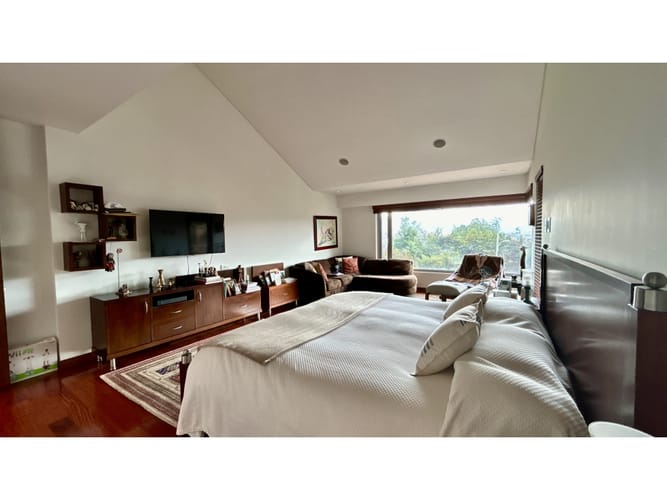 Casa de 4 alcobas en venta en Cerros De Suba, Bogotá, 390 m² · foto 17 de 24