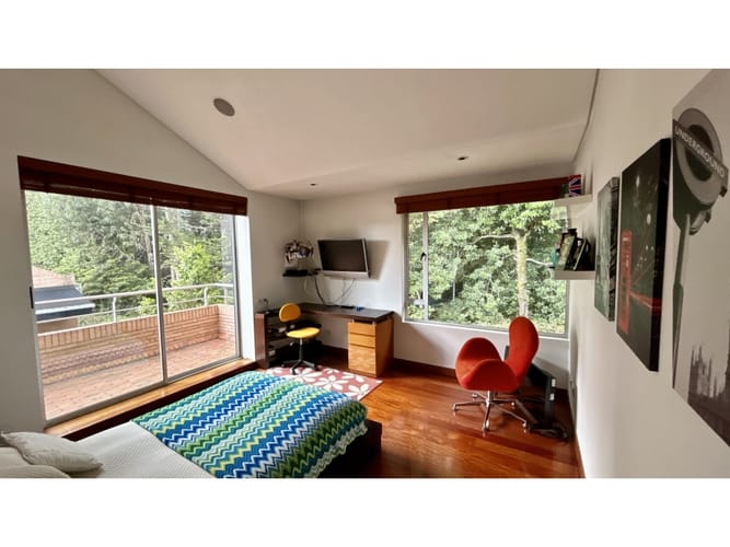 Casa de 4 alcobas en venta en Cerros De Suba, Bogotá, 390 m² · foto 23 de 24
