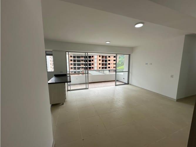 Apartaestudio en arriendo en Las Lomitas, Sabaneta, 86 m² · foto 1 de 22