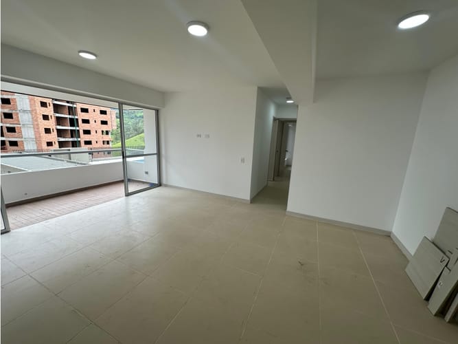 Apartaestudio en arriendo en Las Lomitas, Sabaneta, 86 m² · foto 3 de 22