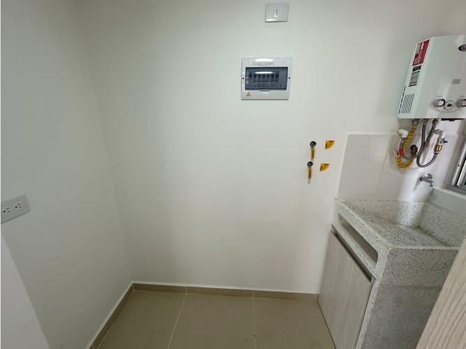 Apartaestudio en arriendo en Las Lomitas, Sabaneta, 86 m² · foto 8 de 22