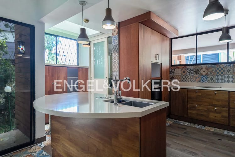 Casa de 4 alcobas en venta en El Tesoro, Medellín, 225 m² · foto 7 de 22