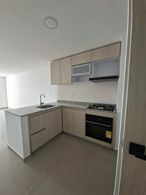 Apartamento de 1 alcoba en venta en Ciudad Jardin, Barranquilla, 57 m² · foto 5 de 14