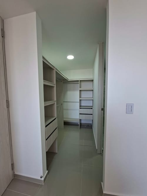 Apartamento de 1 alcoba en venta en Ciudad Jardin, Barranquilla, 57 m² · foto 7 de 14
