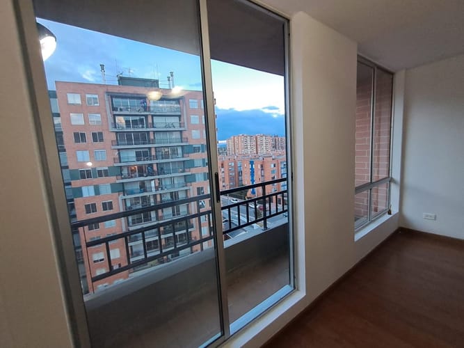 Apartamento de 2 alcobas en venta en Gran Granada, Bogotá, 60 m² · foto 3 de 24