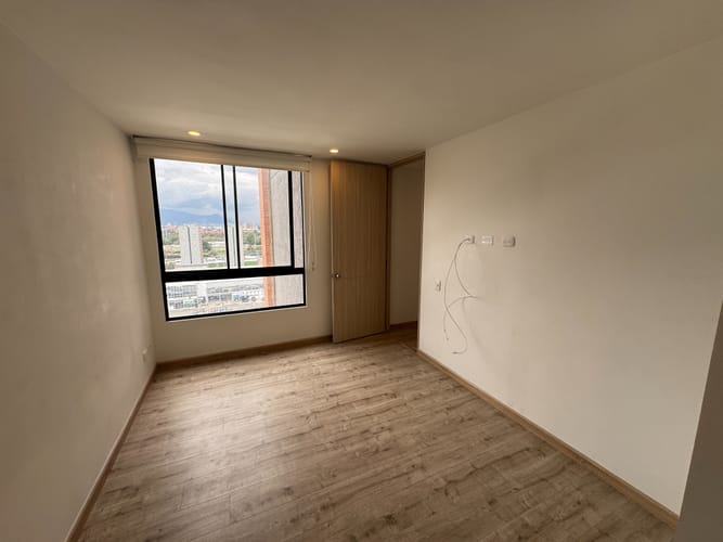 Apartamento de 3 alcobas en venta en Lagos De Torca, Bogotá, 71 m² · foto 2 de 7