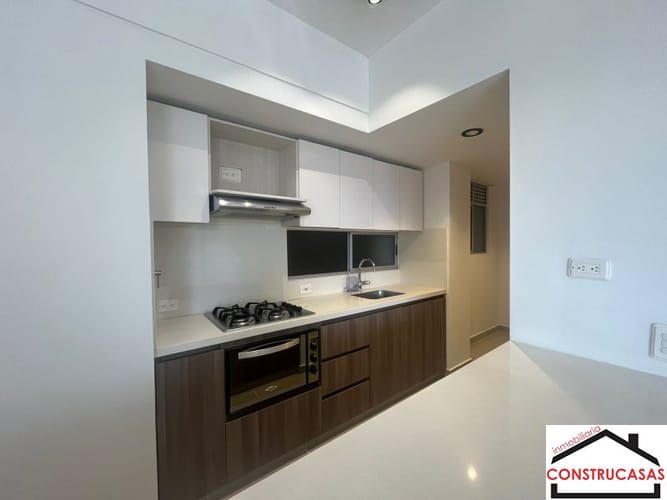 Apartamento de 3 alcobas en arriendo en Calasanz, Medellín, 113 m² · foto 2 de 24