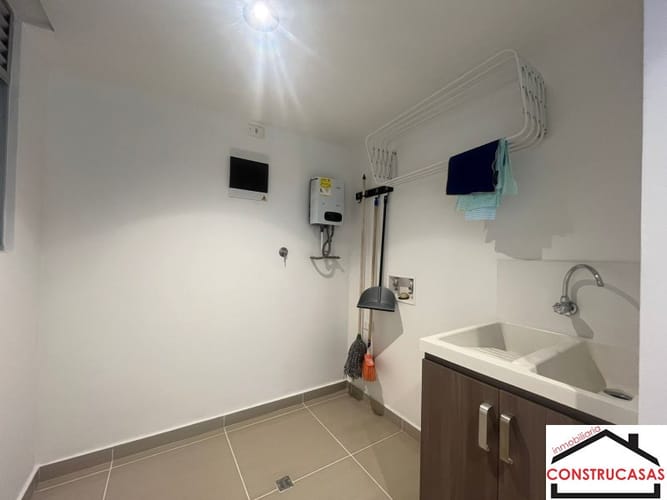 Apartamento de 3 alcobas en arriendo en Calasanz, Medellín, 113 m² · foto 5 de 24