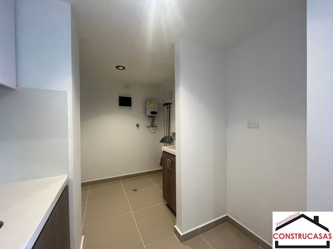 Apartamento de 3 alcobas en arriendo en Calasanz, Medellín, 113 m² · foto 6 de 24
