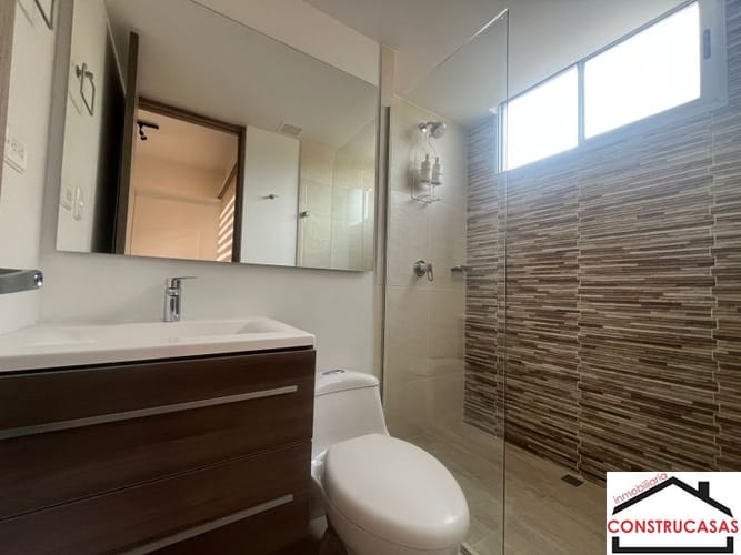 Apartamento de 3 alcobas en arriendo en Calasanz, Medellín, 113 m² · foto 23 de 24