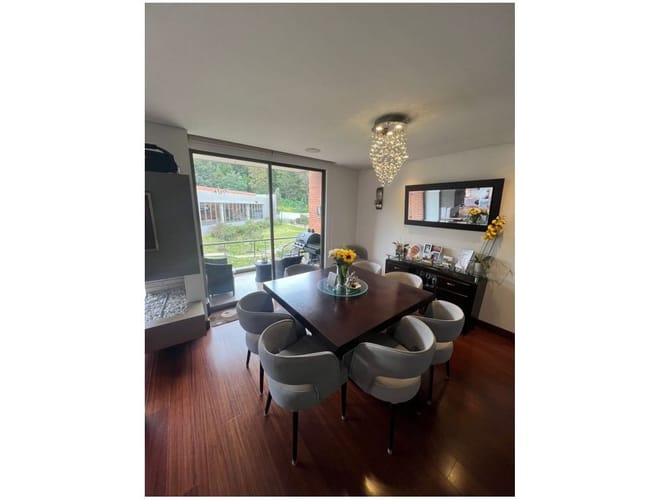 Apartamento de 4 alcobas en venta en Colina Campestre, Bogotá, 223 m² · foto 2 de 24