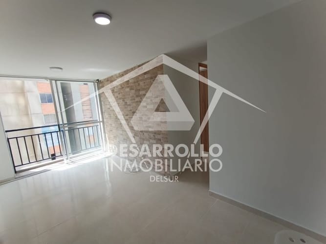 Apartamento de 3 alcobas en arriendo en Loma De La Doctora, Sabaneta, 58 m² · foto 2 de 12
