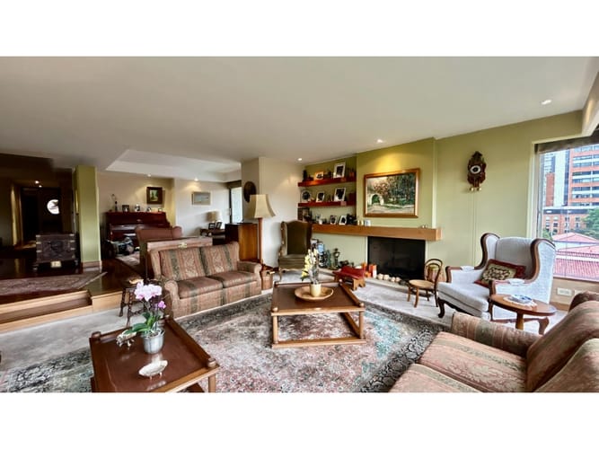 Apartamento de 4 alcobas en venta en El Nogal, Bogotá, 415 m² · foto 3 de 24