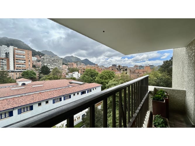 Apartamento de 4 alcobas en venta en El Nogal, Bogotá, 415 m² · foto 5 de 24