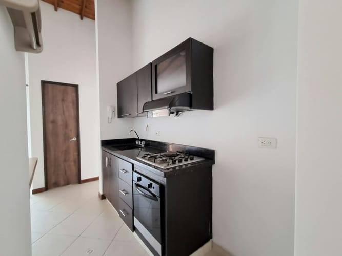 Apartamento de 2 alcobas en venta en Mayorca, Sabaneta, 50 m² · foto 2 de 14