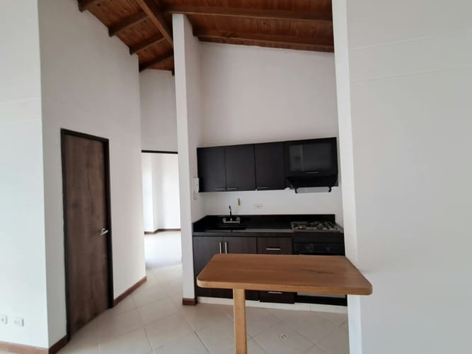 Apartamento de 2 alcobas en venta en Mayorca, Sabaneta, 50 m² · foto 5 de 14