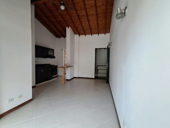 Apartamento de 2 alcobas en venta en Mayorca, Sabaneta, 50 m² · foto 6 de 14