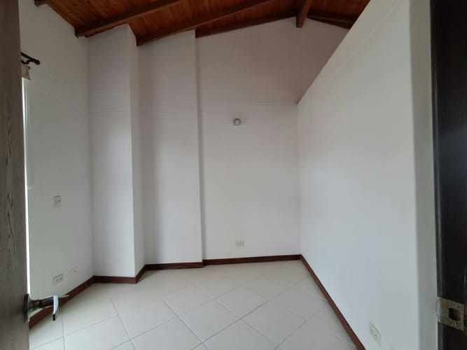 Apartamento de 2 alcobas en venta en Mayorca, Sabaneta, 50 m² · foto 10 de 14