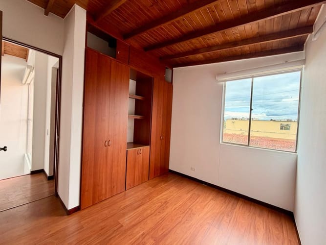 Casa de 3 alcobas en arriendo en Echavarria, Madrid, 106 m² · foto 6 de 11