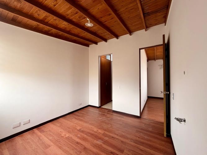 Casa de 3 alcobas en arriendo en Echavarria, Madrid, 106 m² · foto 7 de 11