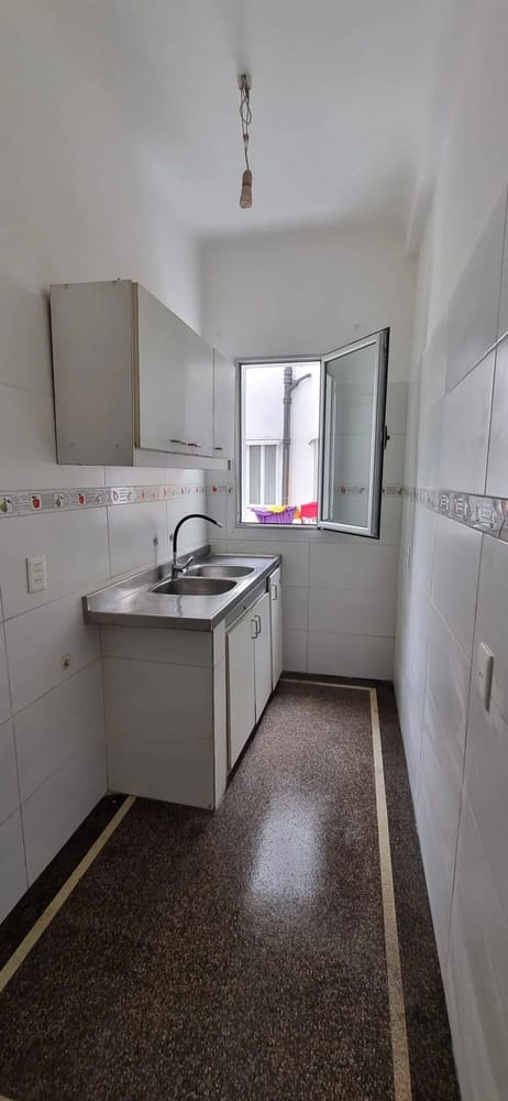 Alquiler de apartamento de 1 dormitorio en Cordón · Foto 3