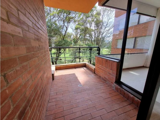 Apartamento de 3 alcobas en arriendo en Calleja Baja, Bogotá, 157 m² · foto 4 de 24