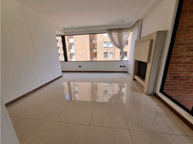 Apartamento de 3 alcobas en arriendo en Calleja Baja, Bogotá, 157 m² · foto 6 de 24