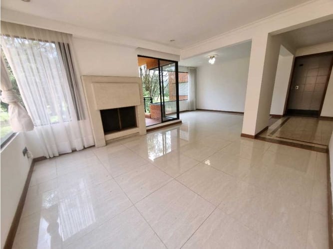 Apartamento de 3 alcobas en arriendo en Calleja Baja, Bogotá, 157 m² · foto 7 de 24