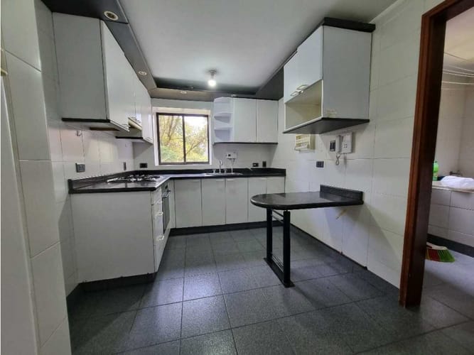Apartamento de 3 alcobas en arriendo en Calleja Baja, Bogotá, 157 m² · foto 11 de 24