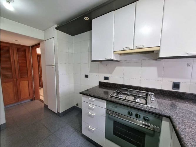 Apartamento de 3 alcobas en arriendo en Calleja Baja, Bogotá, 157 m² · foto 12 de 24