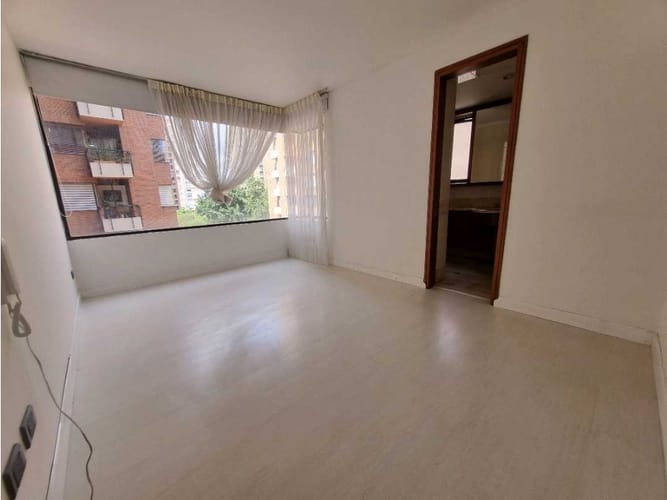 Apartamento de 3 alcobas en arriendo en Calleja Baja, Bogotá, 157 m² · foto 15 de 24