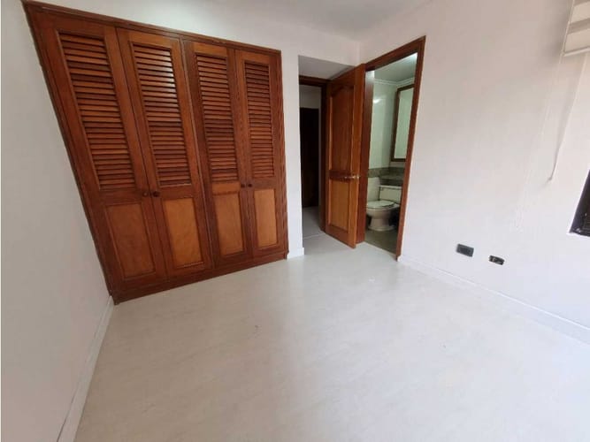 Apartamento de 3 alcobas en arriendo en Calleja Baja, Bogotá, 157 m² · foto 19 de 24