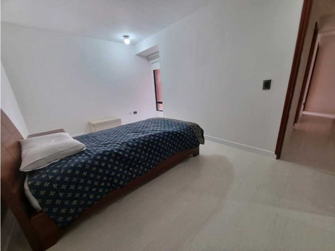 Apartamento de 3 alcobas en arriendo en Calleja Baja, Bogotá, 157 m² · foto 23 de 24