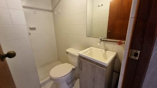 Apartamento de 2 alcobas en arriendo en Milla De Oro, Medellín, 80 m² · foto 2 de 16