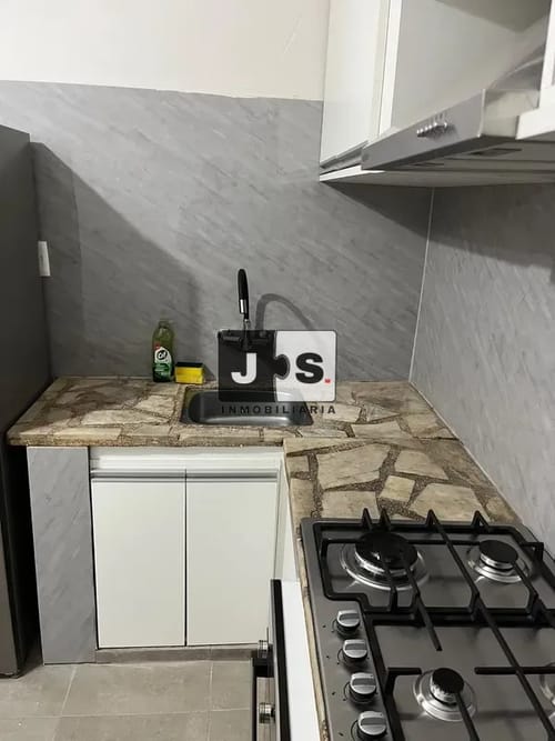 Alquilo Casa cuatro dormitorios en Centro · Foto 2