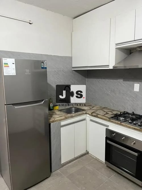 Alquilo Casa cuatro dormitorios en Centro · Foto 3