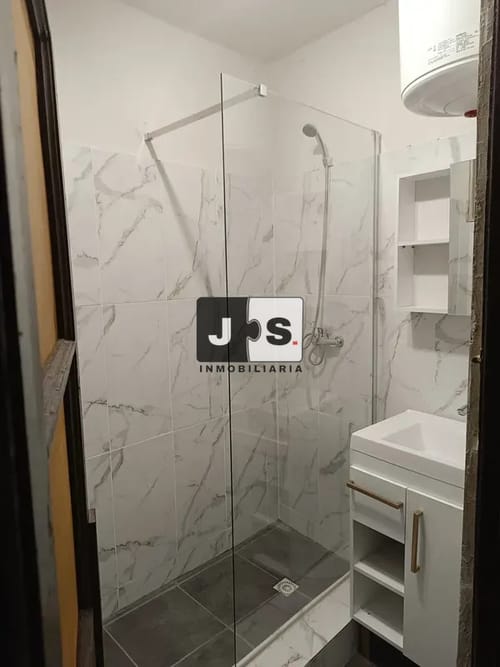 Alquilo Casa cuatro dormitorios en Centro · Foto 6