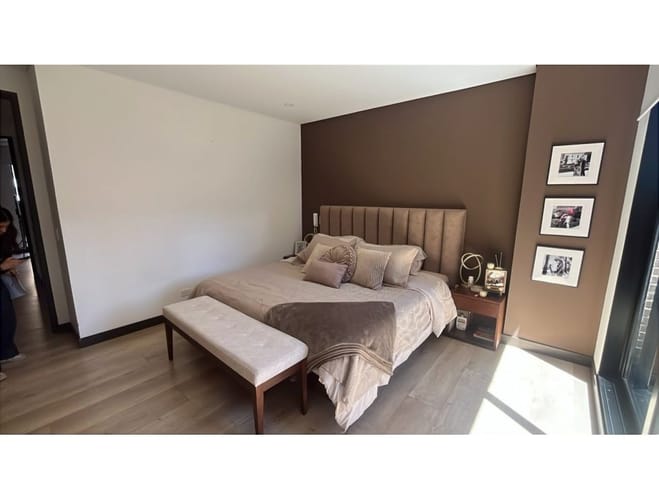 Apartamento de 3 alcobas en arriendo en Chico, Bogotá, 170 m² · foto 8 de 17