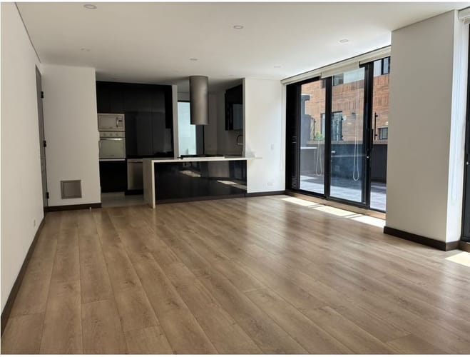 Apartamento de 3 alcobas en arriendo en Chico, Bogotá, 170 m² · foto 3 de 17