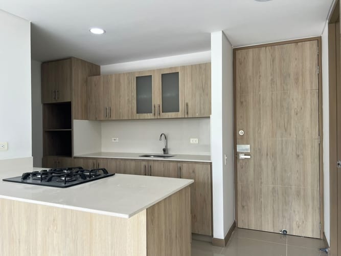 Apartamento de 3 alcobas en arriendo en Loma El Atravesado, Envigado, 112 m² · foto 2 de 16