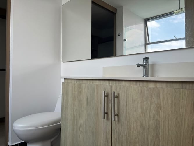Apartamento de 3 alcobas en arriendo en Loma El Atravesado, Envigado, 112 m² · foto 15 de 16