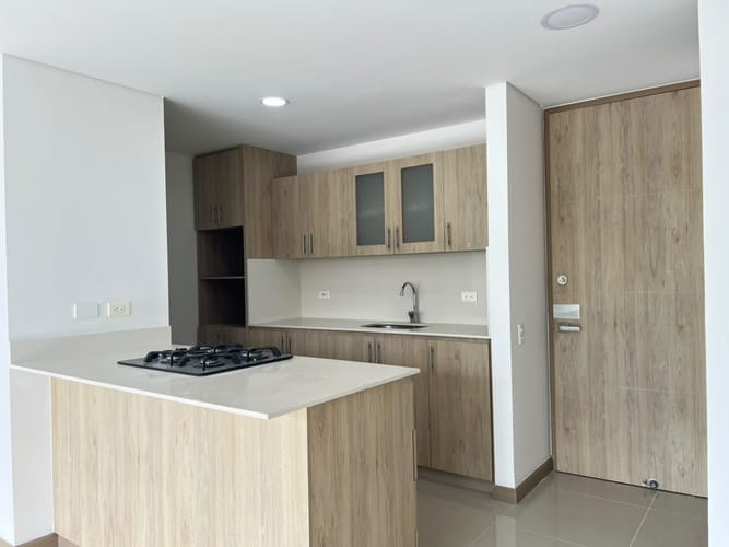 Apartamento de 3 alcobas en arriendo en Loma El Atravesado, Envigado, 112 m² · foto 4 de 16