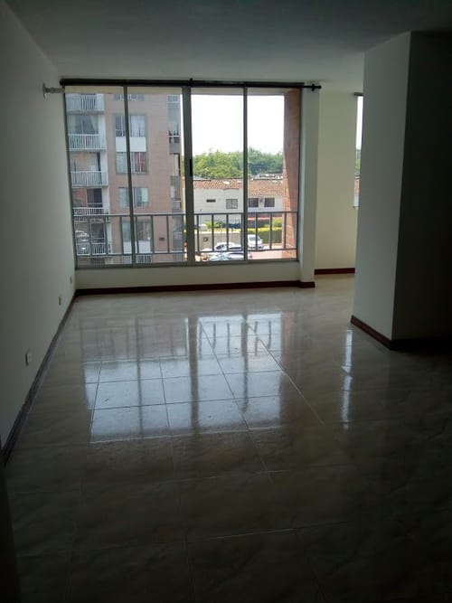 Apartamento de 2 alcobas en arriendo en La Hacienda, Cali, 65 m² · foto 1 de 8