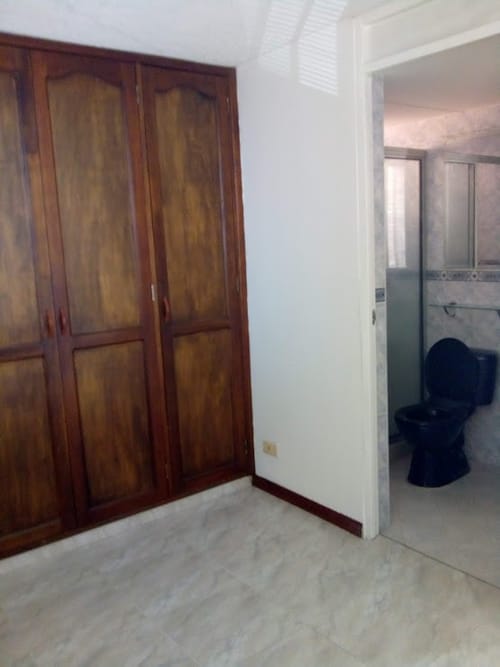 Apartamento de 2 alcobas en arriendo en La Hacienda, Cali, 65 m² · foto 5 de 8